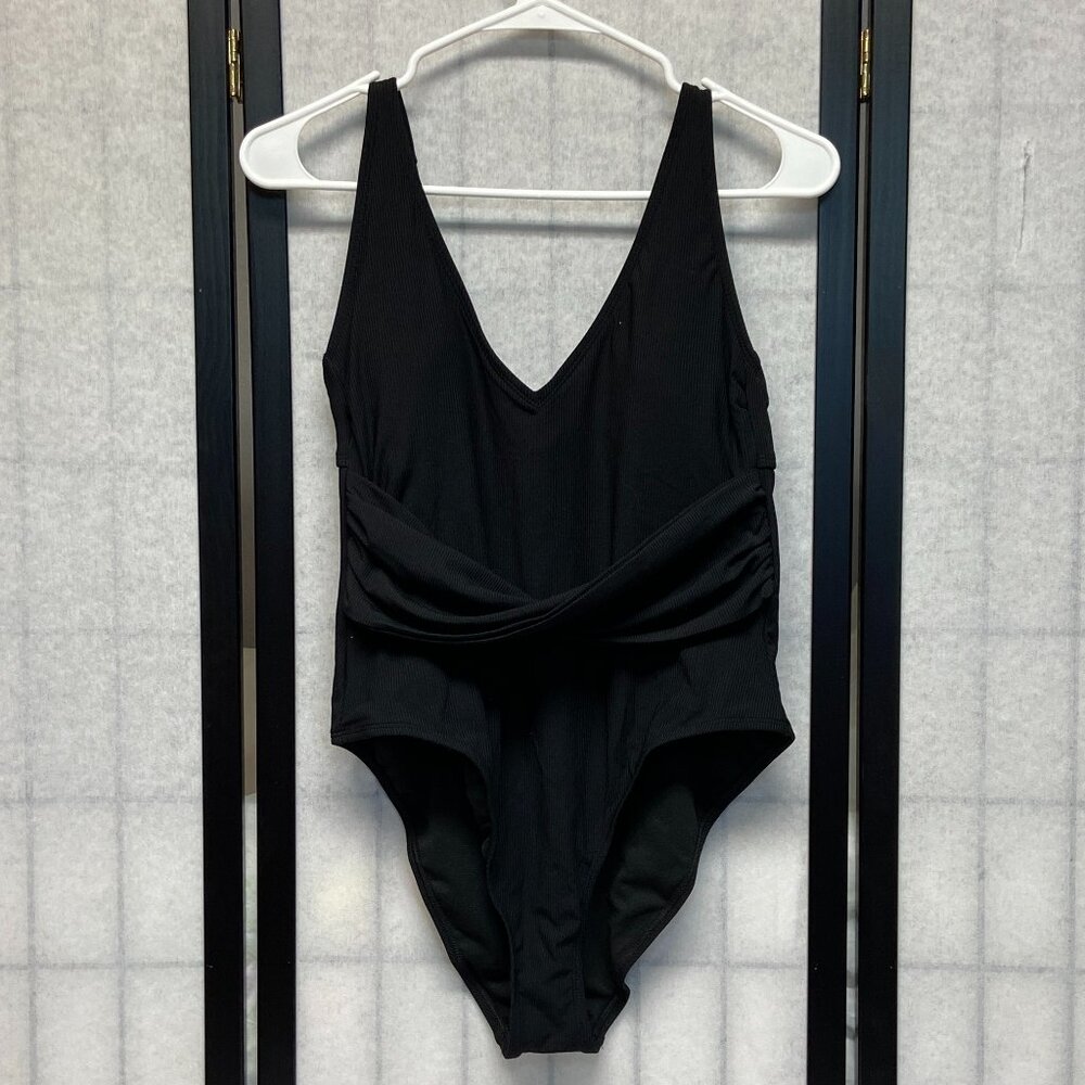 Shade & Shore Twist Front Plunge One Piece Rib Knit Swimsuit NWT Black High Leg
